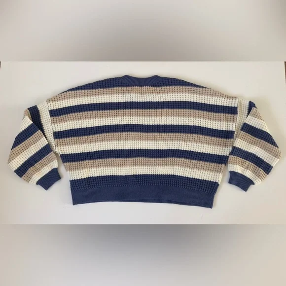 Hollister Navy and Cream Textured Sweater 💙🤍🤎
*NEW WITH TAGS 🏷️ - Picture 8 of 9